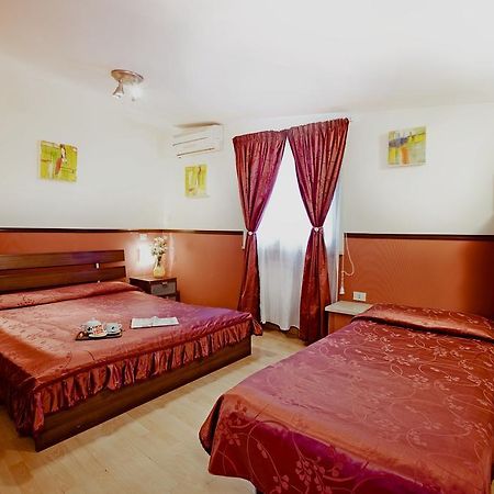 Hotel Saturnia Рим Стая снимка