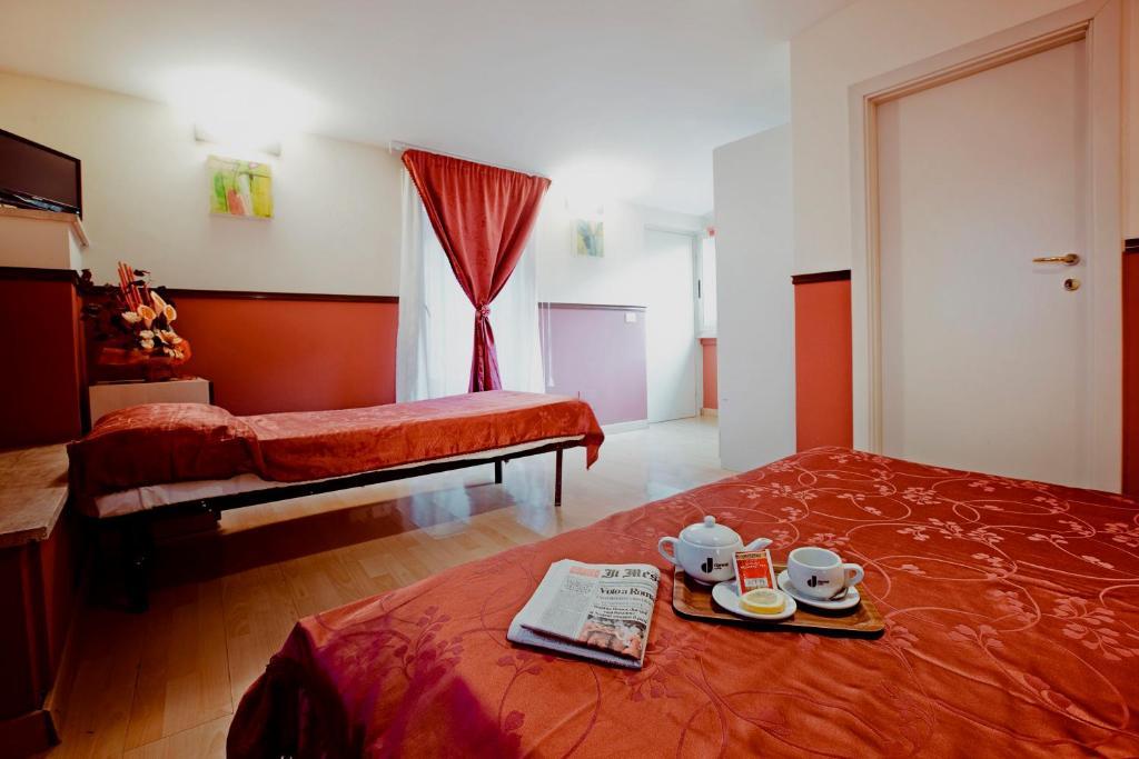 Hotel Saturnia Рим Екстериор снимка