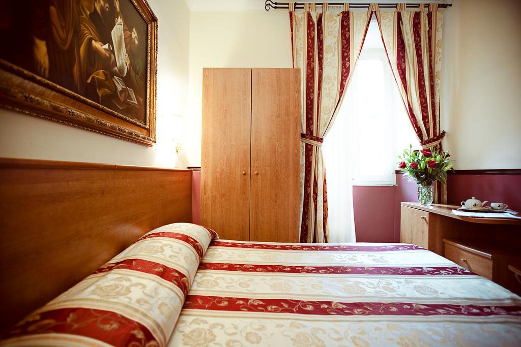 Hotel Saturnia Рим Стая снимка
